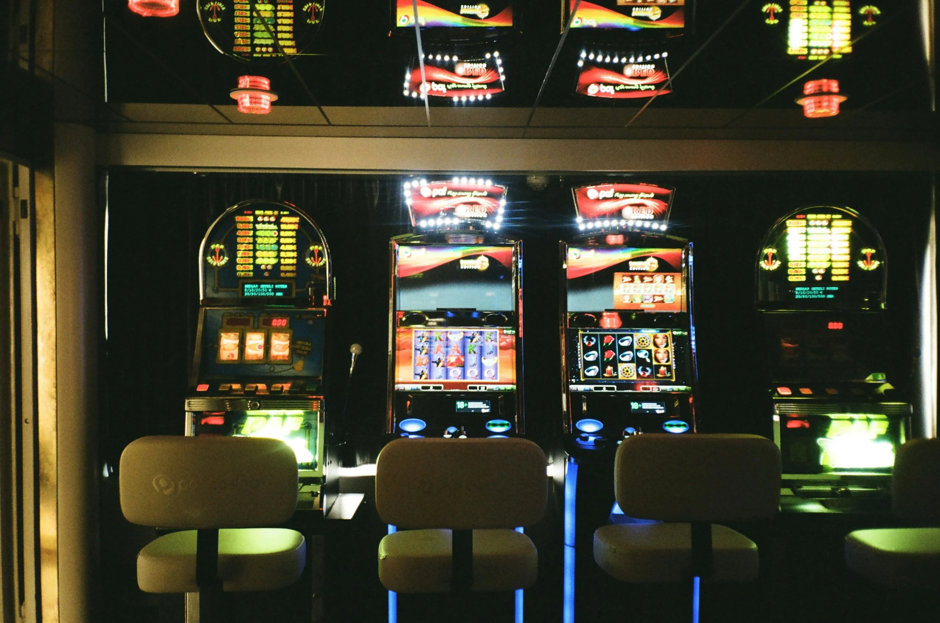 jilibet777 Slot feature rooms